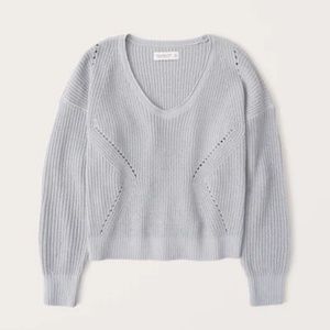 ABERCROMBIE SLOUCHY CHENILLE SWEATER